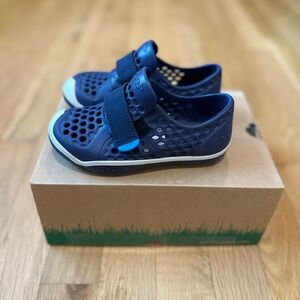PLAE Mimo Sneakers size 9M Toddler